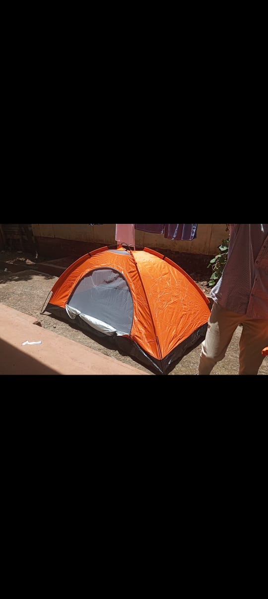 CAMPING TENT